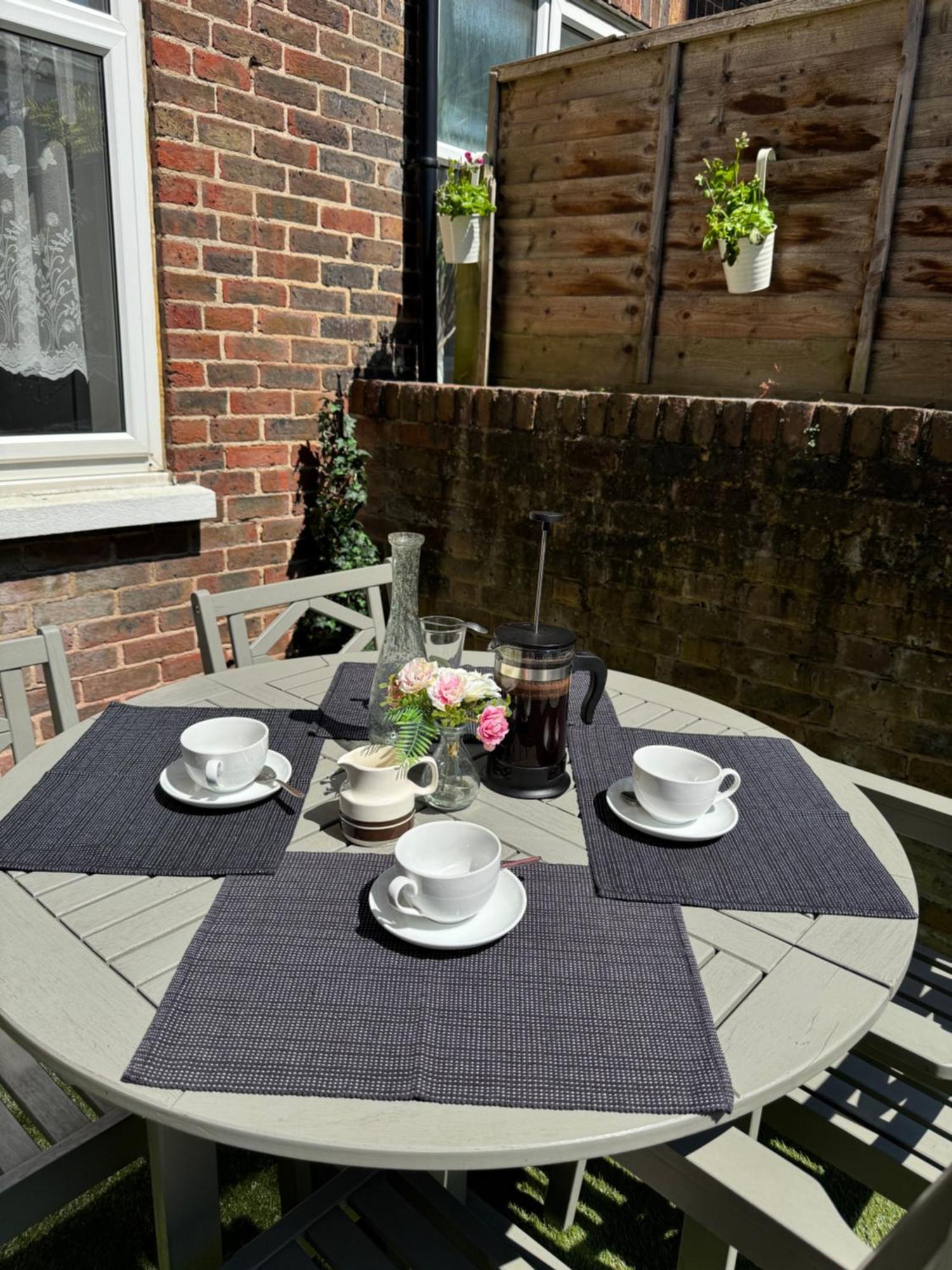 2 Bedroom Apartment Ground Floor Eastbourne Town Centre Buitenkant foto